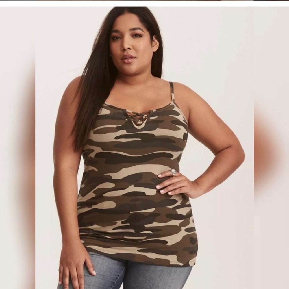 TORRID NWT Size 0 Strappy Tank Top